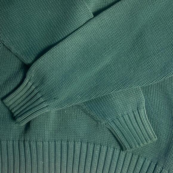 Gap hunter green vintage sweater with flaws - Picture 5 of 7